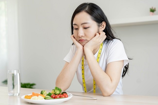 Kenali Tanda Awal Gangguan Makan Sejak Usia Remaja